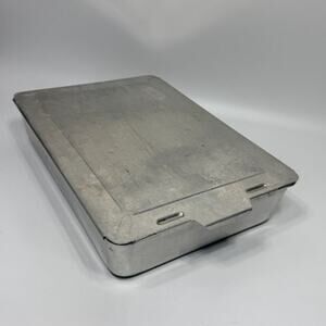 MIRRO Aluminum Cake Pan with Slide on Lid Model 5488M Rectangle 9 x 13 in
